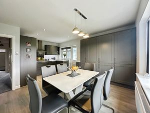 Dining Kitchen- click for photo gallery
